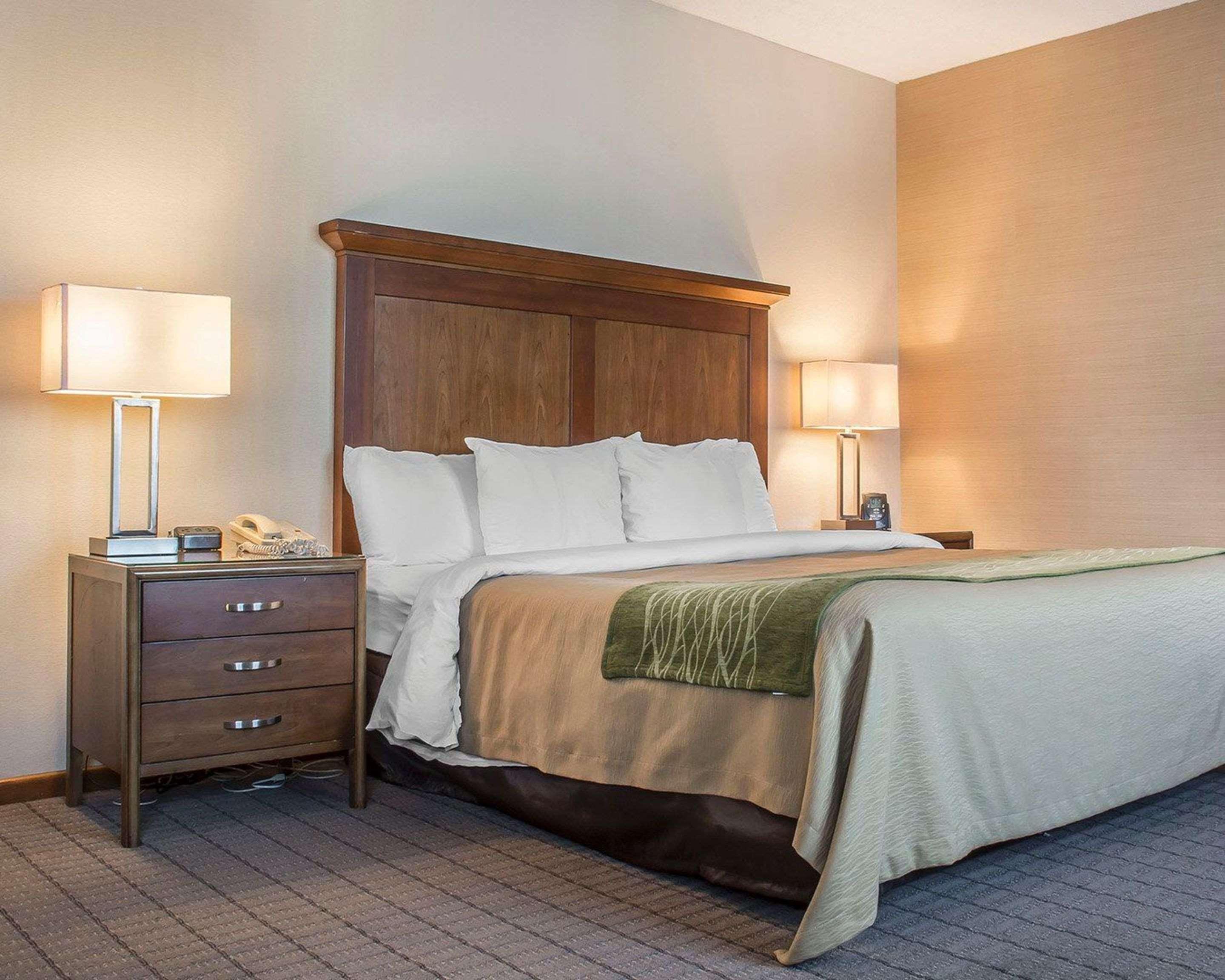 Comfort Inn Port Hope Buitenkant foto
